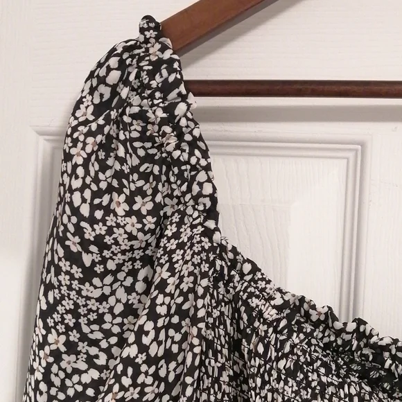 Dynamite Printed Mini Dress - Picture 6 of 9